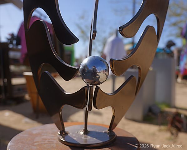 Alien Shop Scuplture